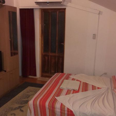 Apartments & Hostel Zdrava Hrana Mostar Eksteriør bilde
