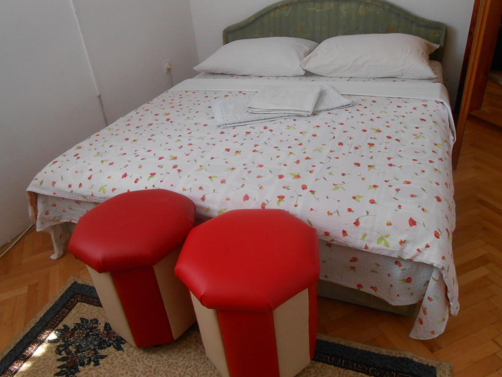 Apartments & Hostel Zdrava Hrana Mostar Rom bilde