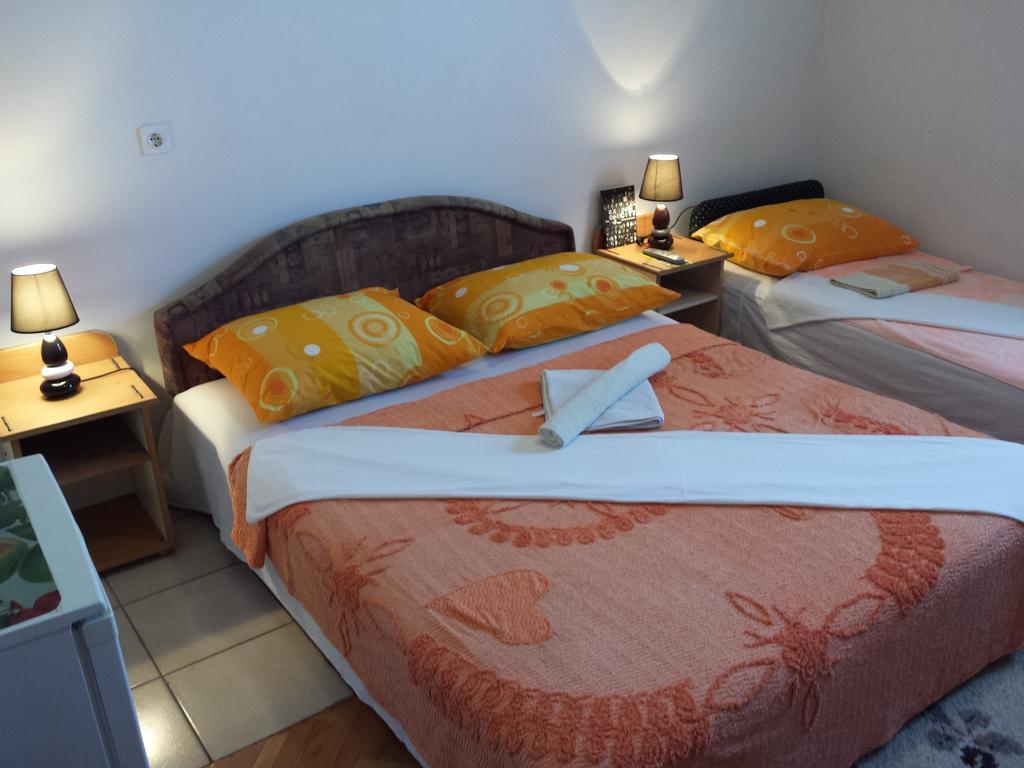 Apartments & Hostel Zdrava Hrana Mostar Rom bilde