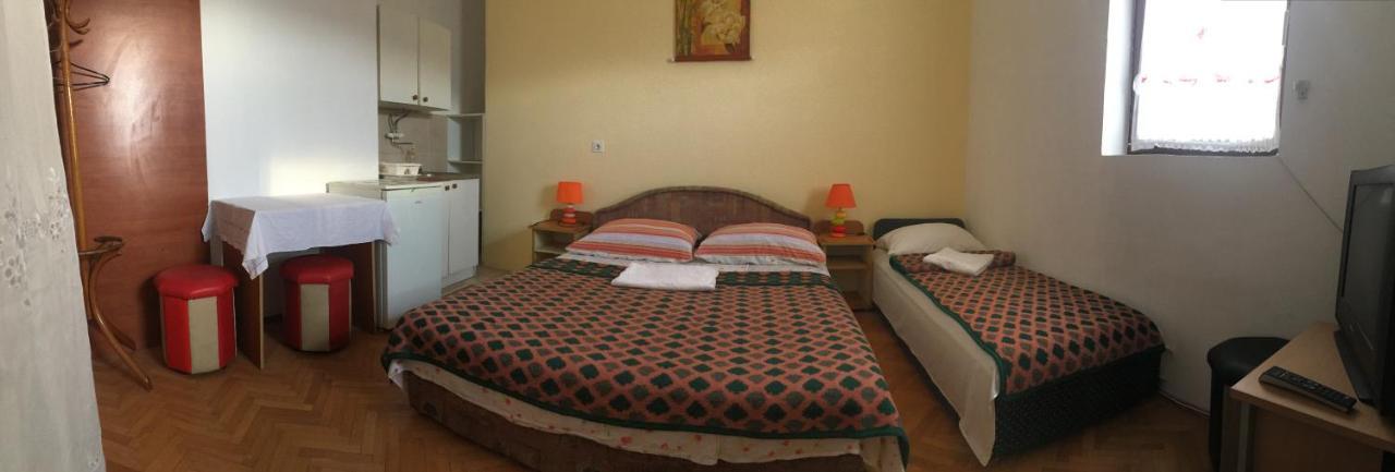 Apartments & Hostel Zdrava Hrana Mostar Eksteriør bilde